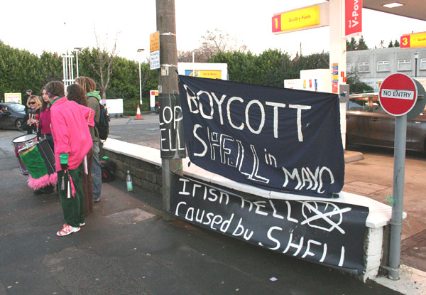 Barnsley Shell protest 1