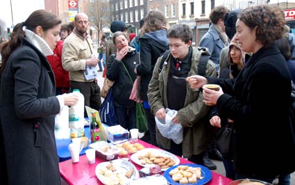 whitechapel starbucks protest 2