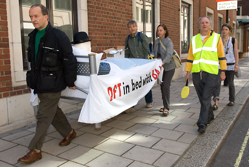 Heathrow DfT protest 1