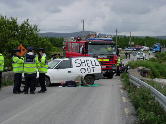 Bellanaboy car blockade