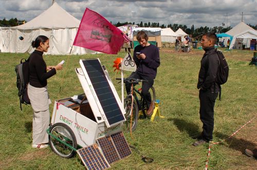 Solar bike trailer