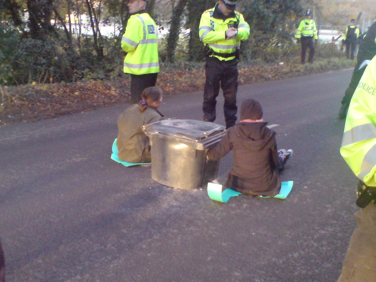 Aldermaston concrete lock-on 1