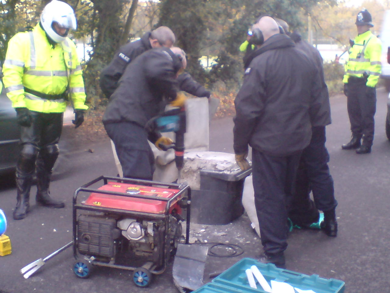 Aldermaston concrete lock-on 2