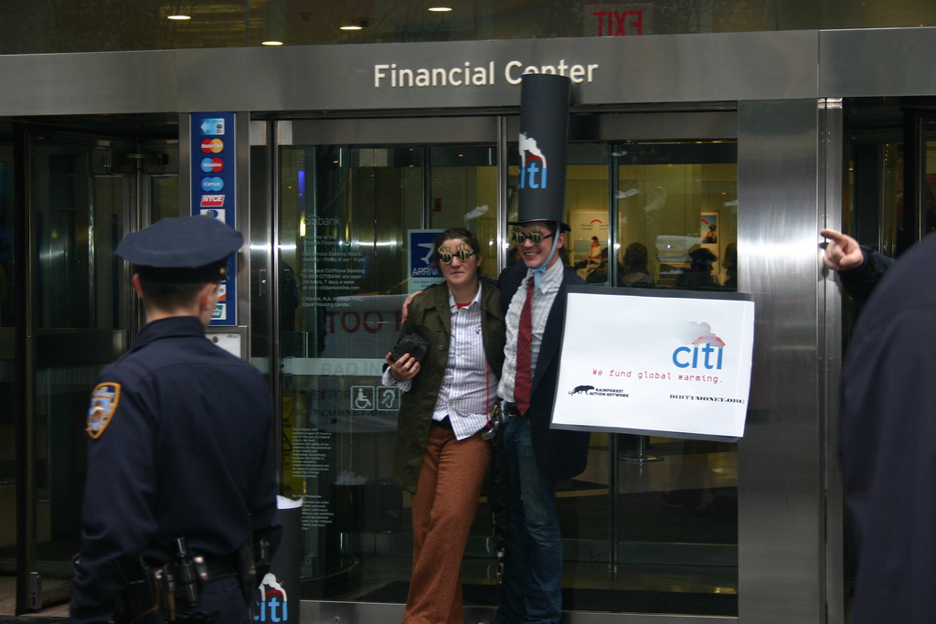 NY Citi lock-on