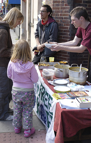 88 London Road free food stall