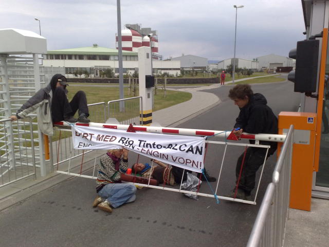 Rio-Tinto/Alcan blockade