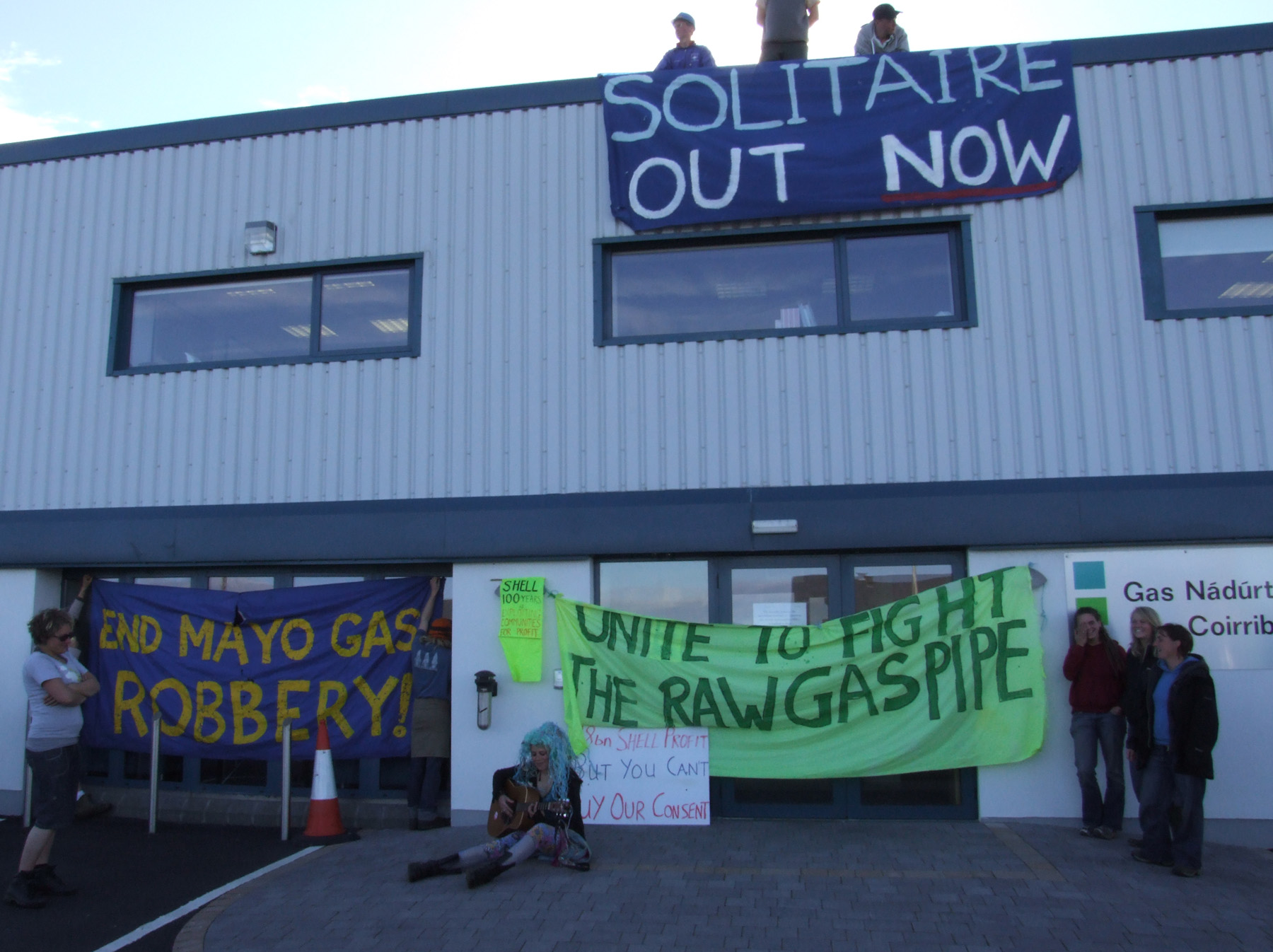 Shell rooftop occupation, Bellmullet