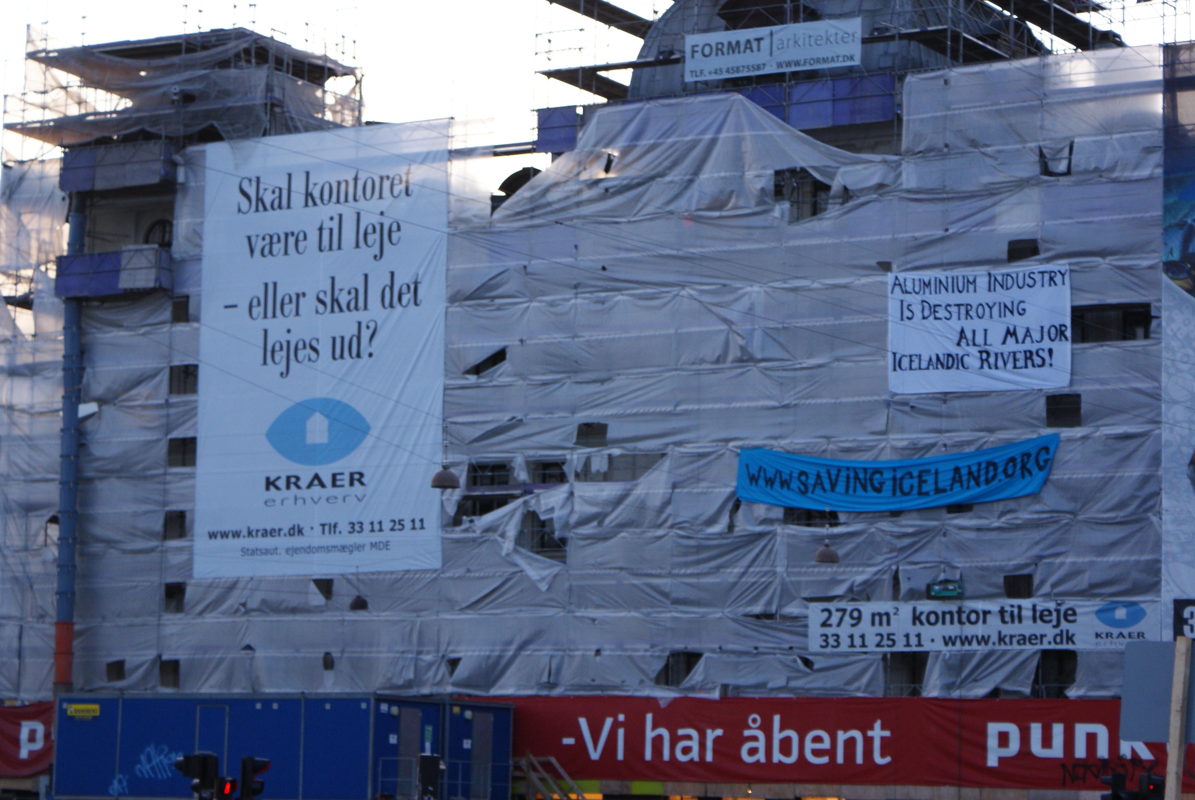 Copenhagen Saving Iceland banner hang