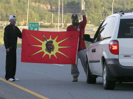 Tyendinaga mohawk flag & blockade