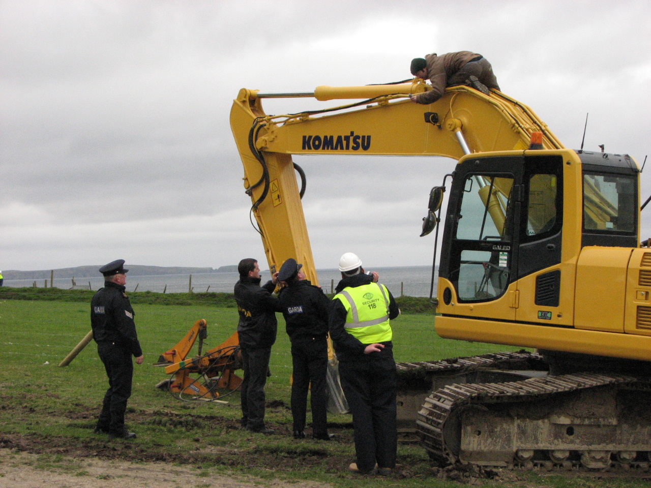 9 hour digger sit