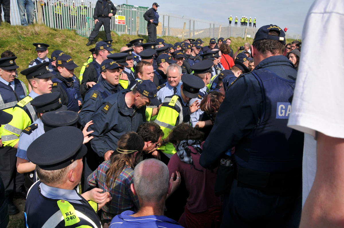 Trying to breach Shell compound at Glengad