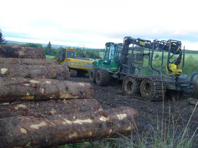 Mainshill logging and machinery