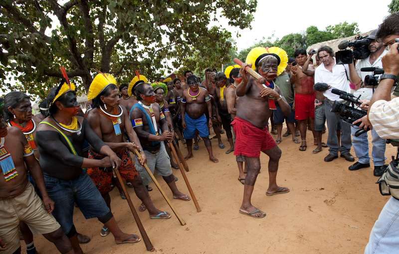 Kayapo protests against dam