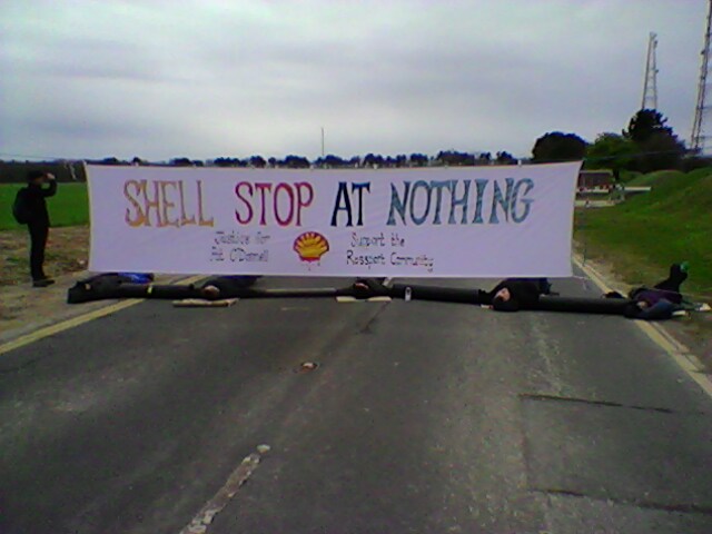 Bacton Shell solidarity blockade 2010 #1