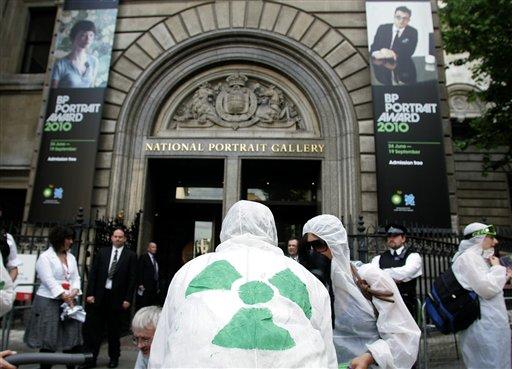 BP Portrait Gallery greenwash guerrillas