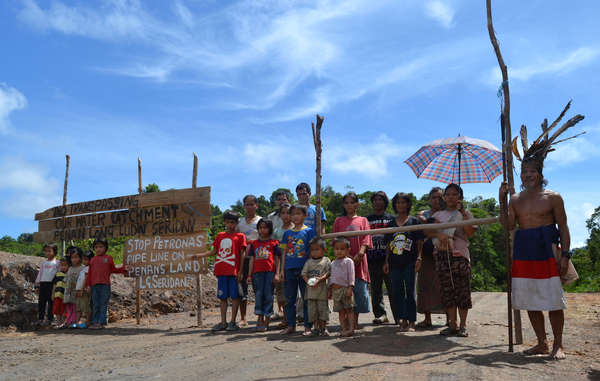 The Penan in Long Seridan are protesting against the building of a gas pipeline which is cutting through their ancestral land.